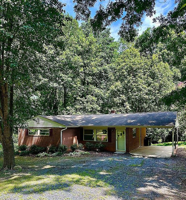 Photo of 353 Auman Ave, Asheboro, NC
