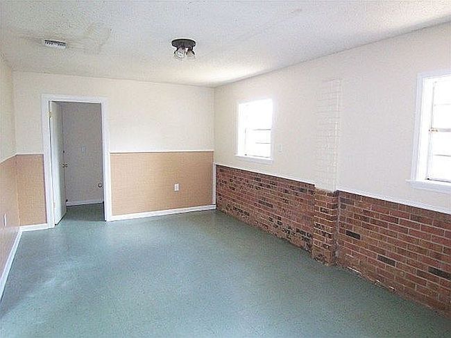 Photo of 1332 S Barbier Ave, Thibodaux, LA