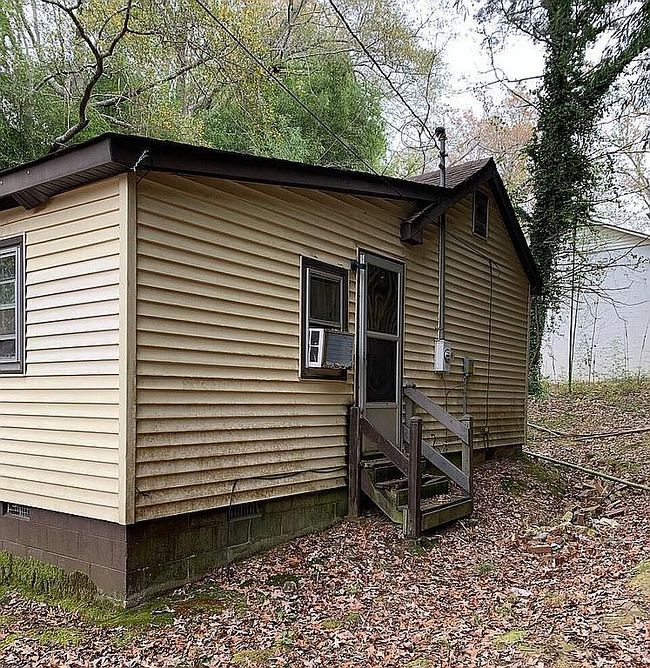 Photo of 303 Carolina St, Mc Cormick, SC