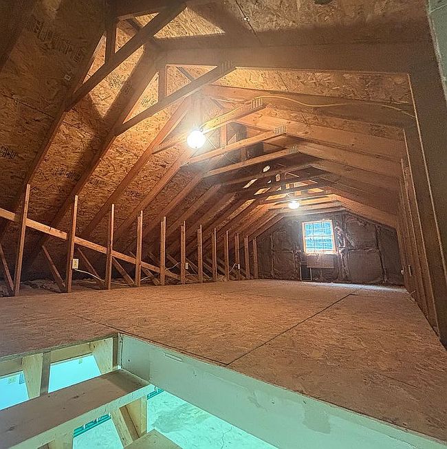 Photo of 42 Turkey Path Ln, Mount Lookout, WV