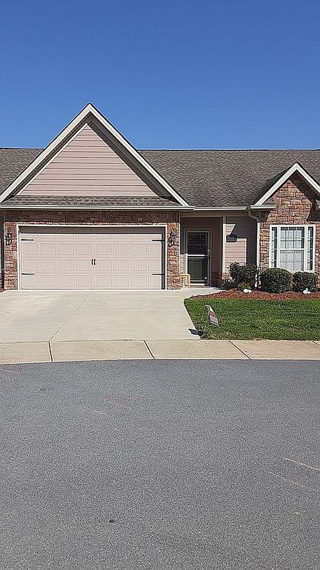 Image of 405 Coldwater Dr