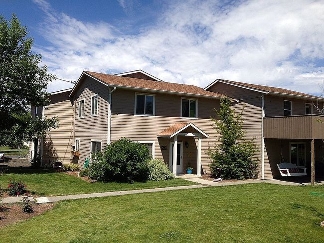 Image of 280 Center St