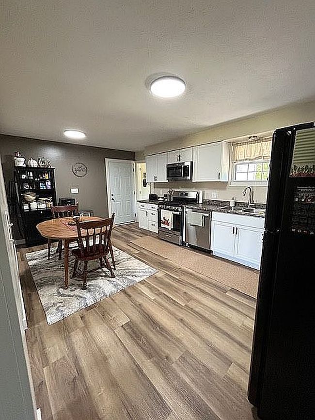 Image of 105 Pine Dr