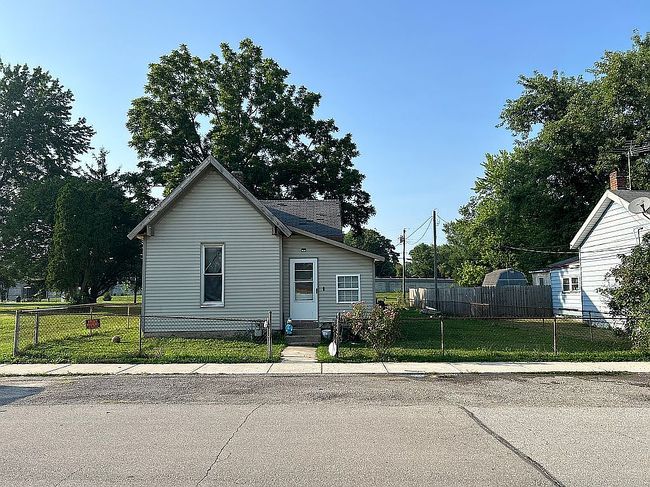 Photo of 360 Walnut St, Noblesville, IN