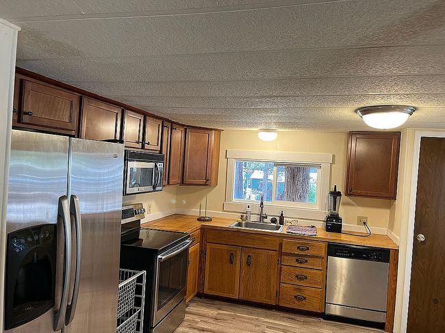 Photo of 141 Sw 15th St Unit 21, Bend, OR