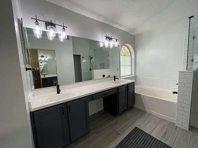 Image of 3530 S Marsh Cove Dr