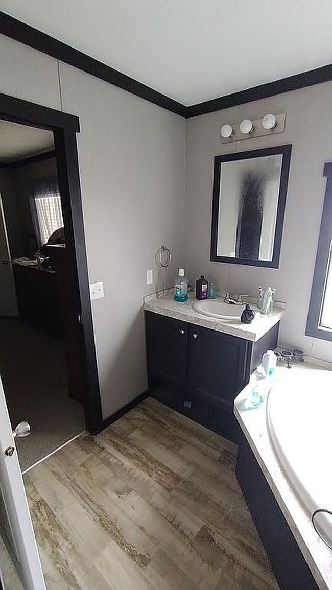 Image of 1095 Western Dr Lot 200C