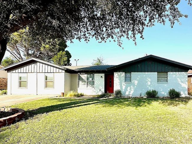 Image of 3319 Maxwell Dr