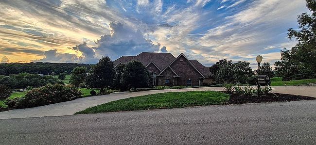 Photo of 190 Oakwood Dr, London, KY