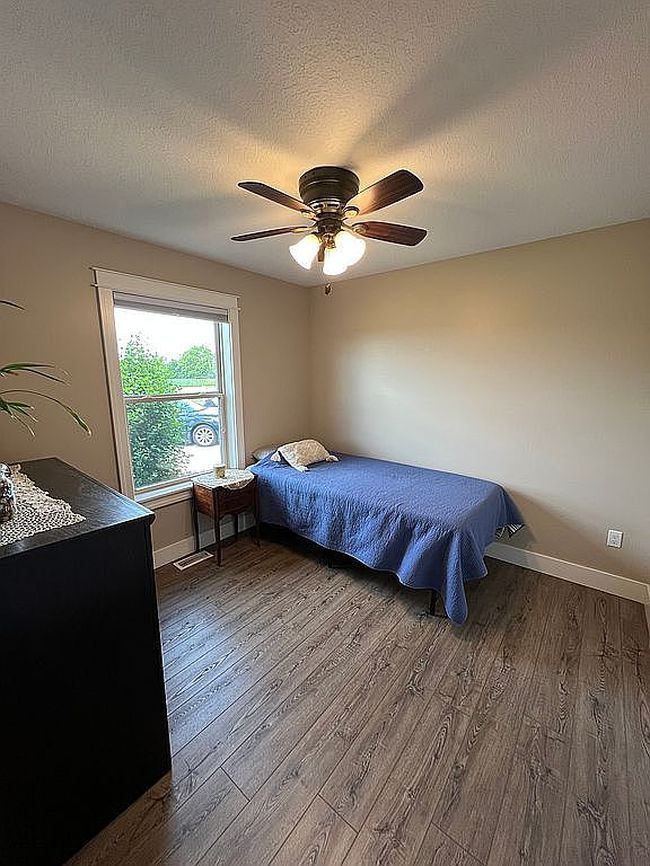 Photo of 10909 Sarle Rd, Freeland, MI