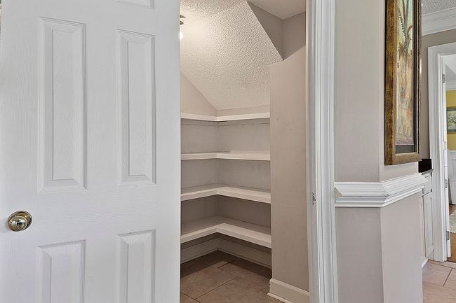 Photo of 114 Lakeview Ct, Savannah, GA