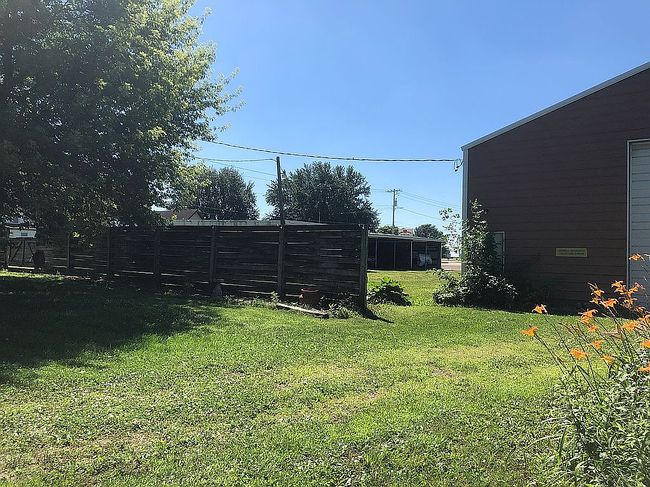 Image of 801 10th St S