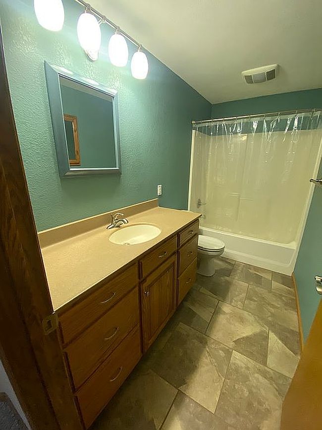 Additional photo 3 of property located at 208 Clark St