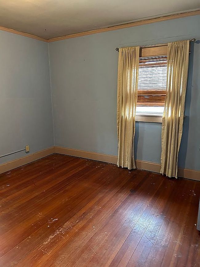 Photo of 1700 S Whittier Ave, Springfield, IL