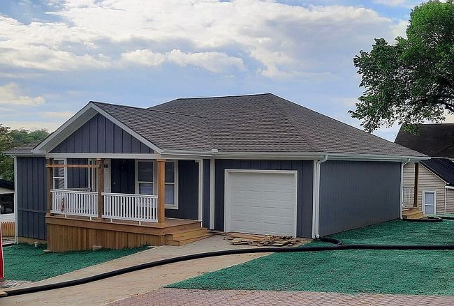 Image of 501 E Louis St