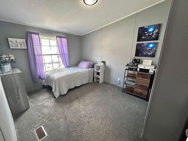 Photo of 1800 Illini Dr, Evansville, IN