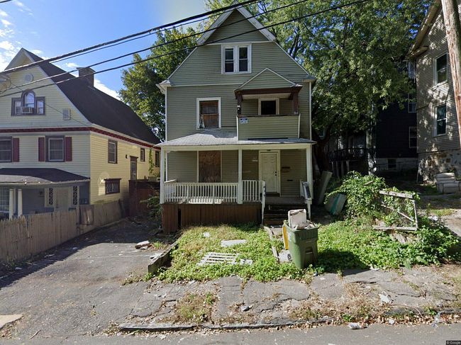 Photo of 35 Frederick St, Waterbury, CT