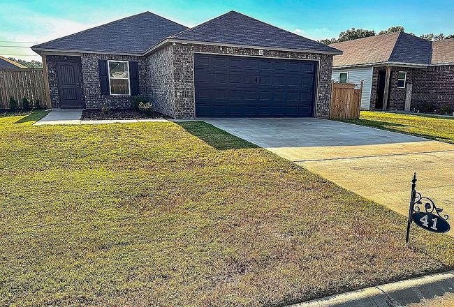 Photo of 41 Oak Leaf Dr, Conway, AR