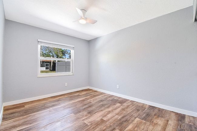 Additional photo 1 of property located at 9893 86th Way N