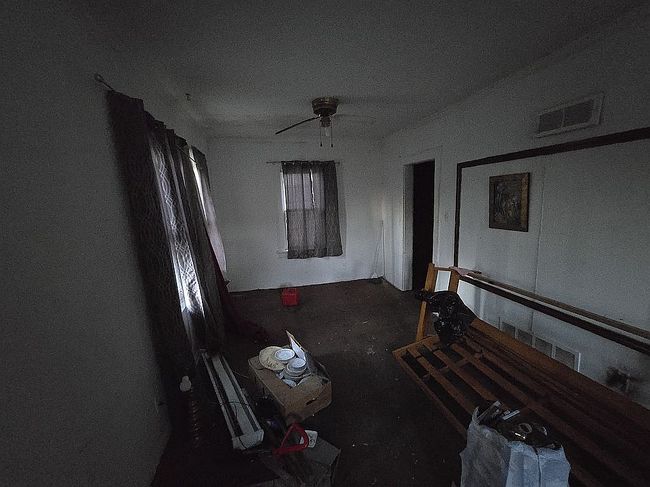 Image of 8413 Olive St