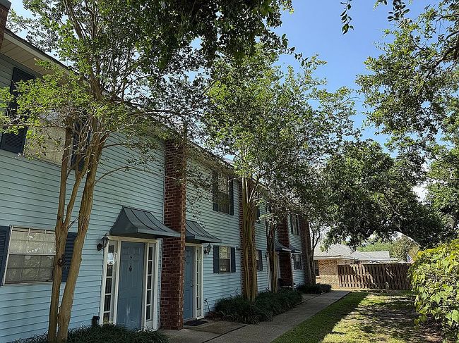 Photo of 1110 Audubon Ave Apt 10, Thibodaux, LA