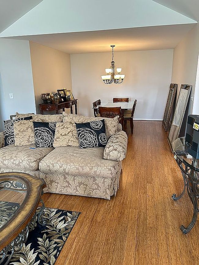 Photo of 50105 Raleigh Ct, Macomb, MI