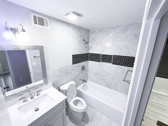 Image of 5017 Galbraith Cir