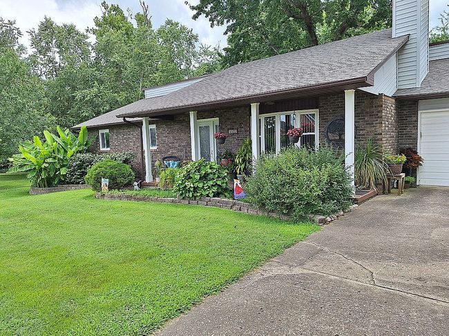Photo of 1302 S Fosse Rd, Marion, IL