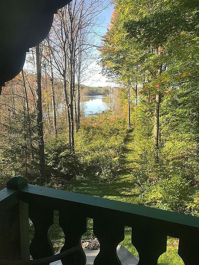 Image of 5995 Shadyshore Pkwy