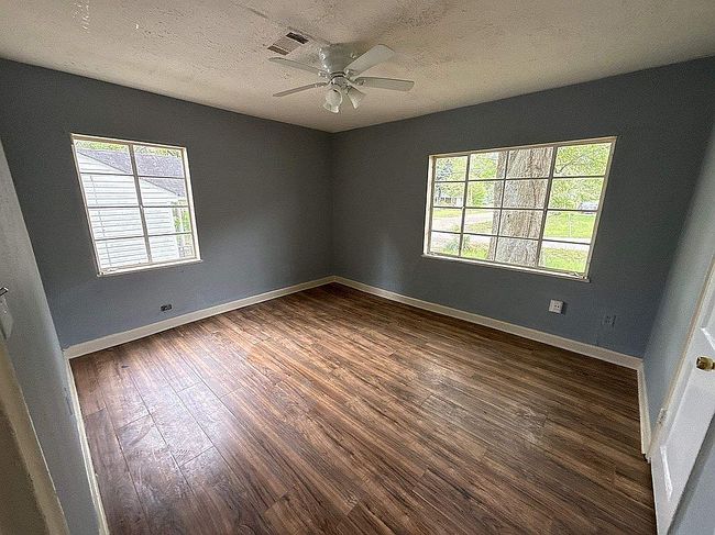 Image of 734 Lindsey Dr