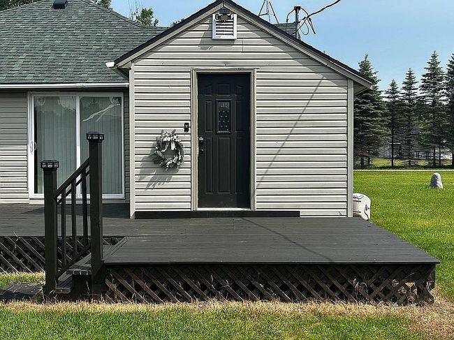 Image of 8252 N 3rd Ln