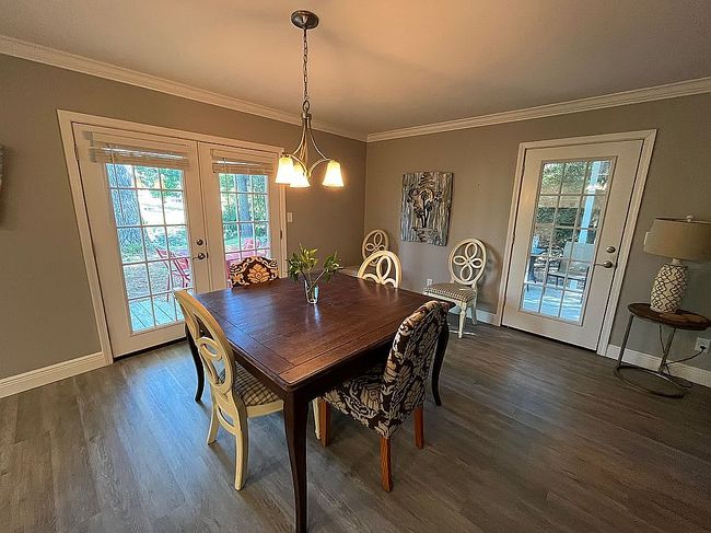 Image of 101 Villa Ct