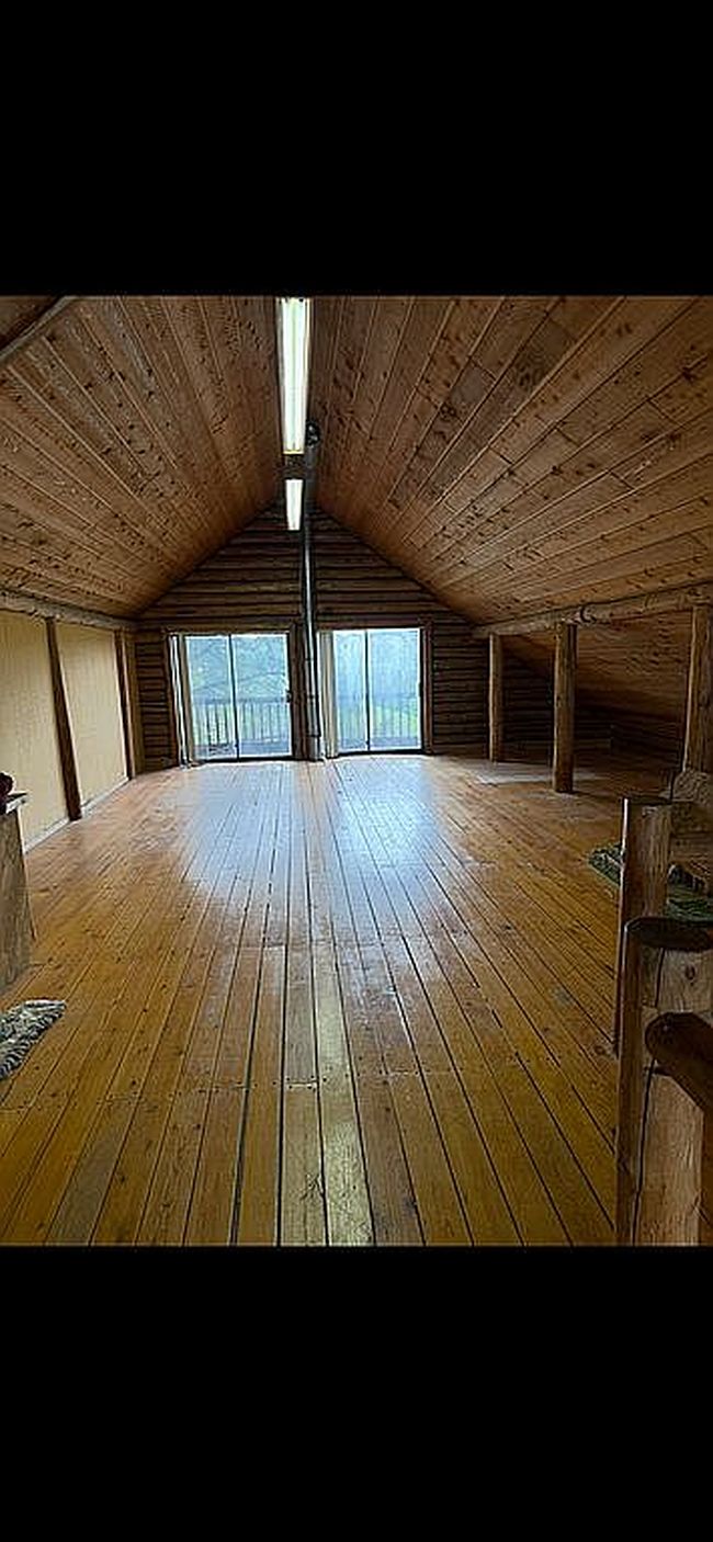 Image of 2706 Ivy Dr