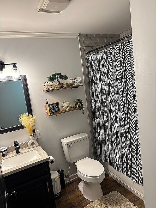 Image of 620 W Cherry St