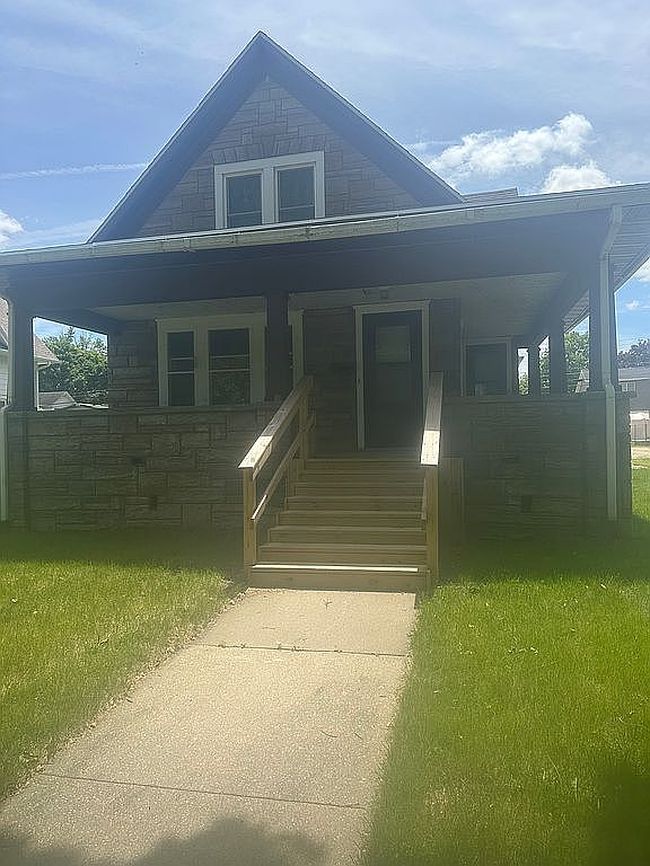 Image of 628 E Locust St