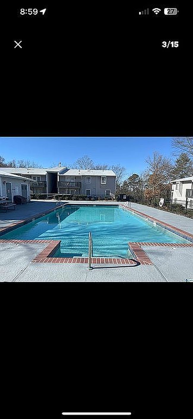 Image of 405 Woodland Vlg