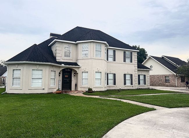 Photo of 609 Fairview Dr