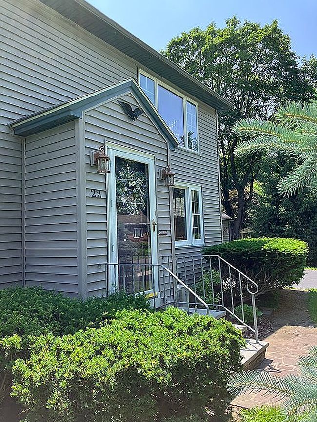 Photo of 20-22 N Belmont Cir N, Oneonta, NY