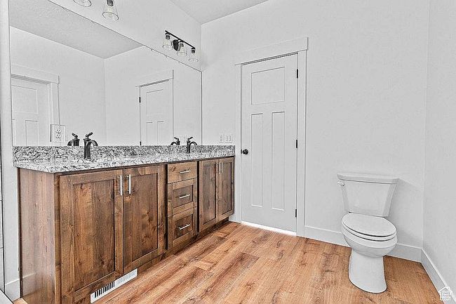 Photo of 225 W 400 S, Ephraim, UT