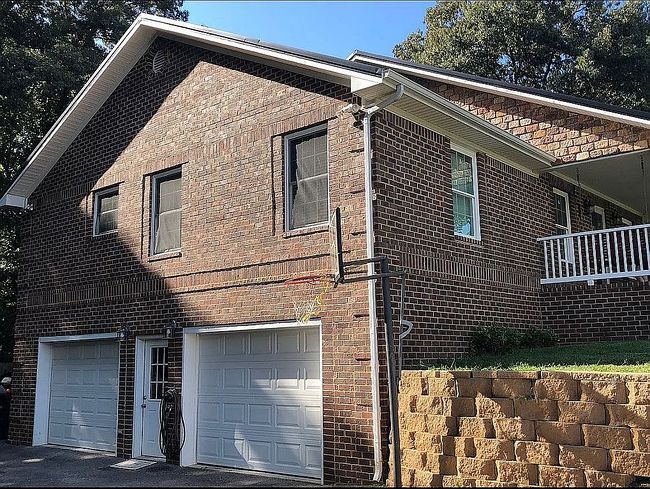 Photo of 539 Young Rd, Smiths Grove, KY
