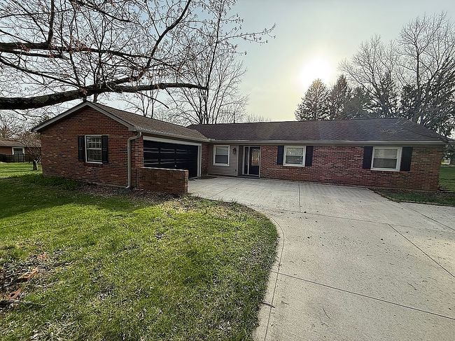 Image of 1555 Kensington Dr