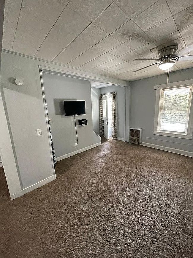 Image of 216-218 Robbins Ave