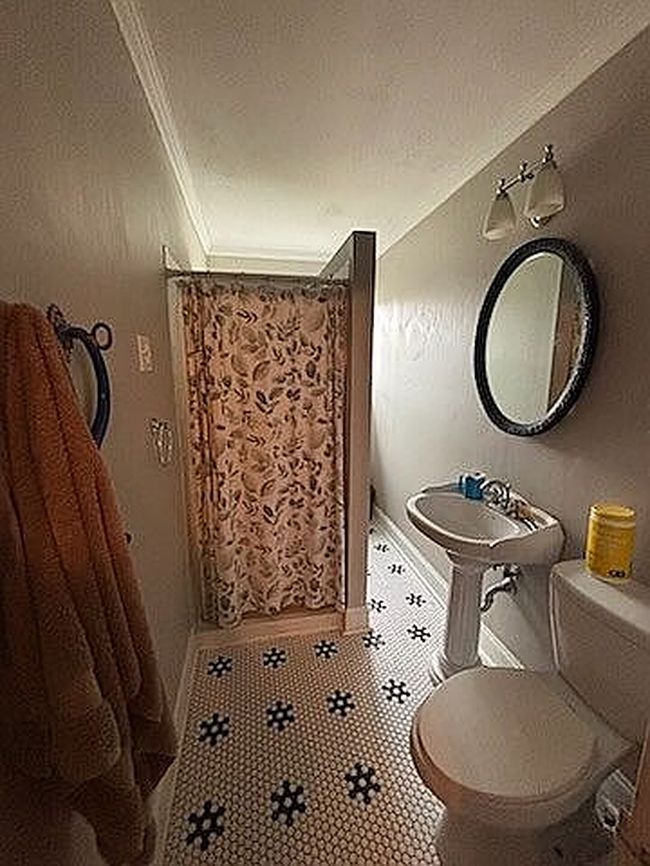 Image of 109 Elm St