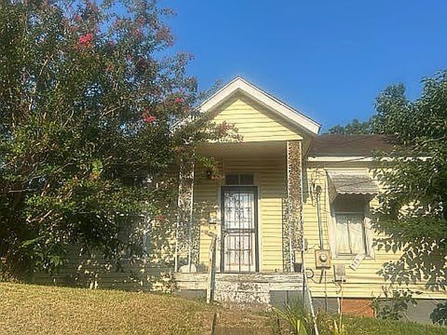 Photo of 725 Sanders Ave