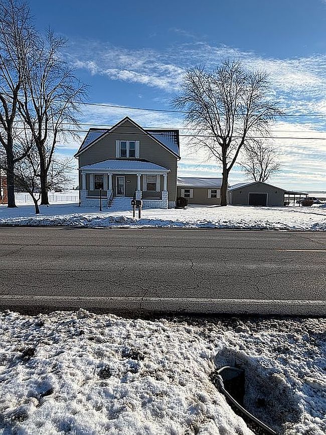 Photo of 172 W Saint Louis St, Hoyleton, IL