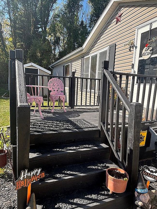 Image of 199 Suffield Dr