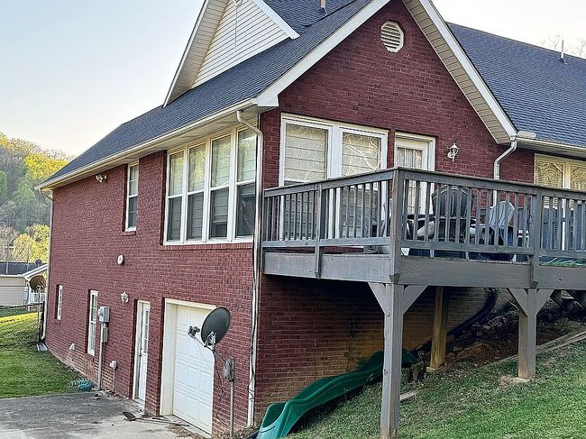 Photo of 949 Hill St, Jellico, TN
