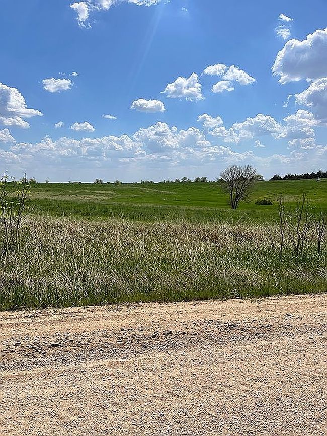 Photo of 2933 Holdrege Rd, Seward, NE