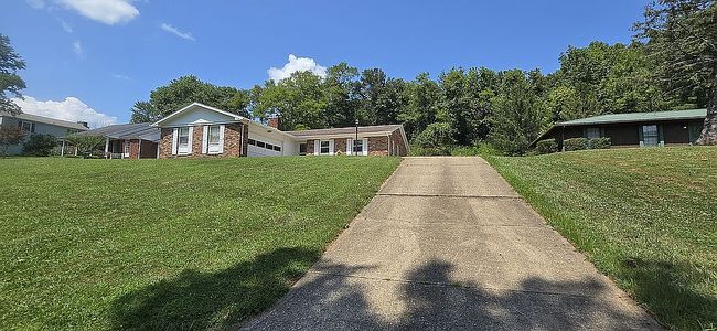 Additional photo 3 of property located at 324 Carman Dr