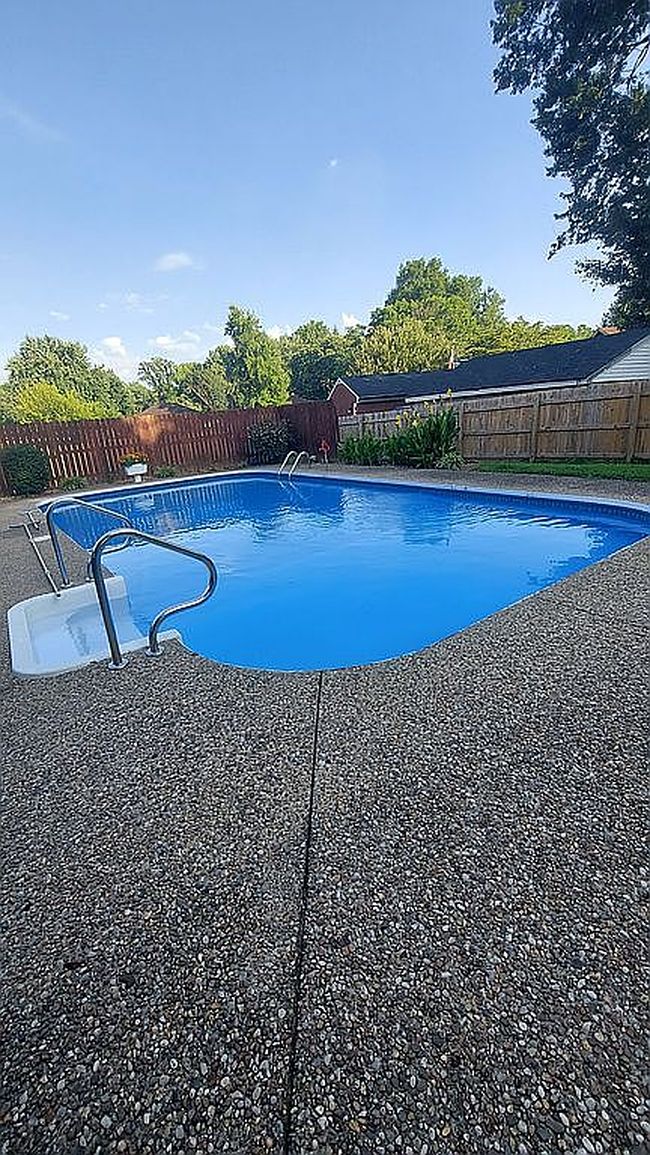 Photo of 4510 Flushing Way, Louisville, KY